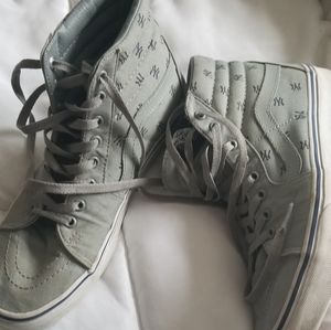 NY Yankees Vans Excellent Condition 8.5 Mens
